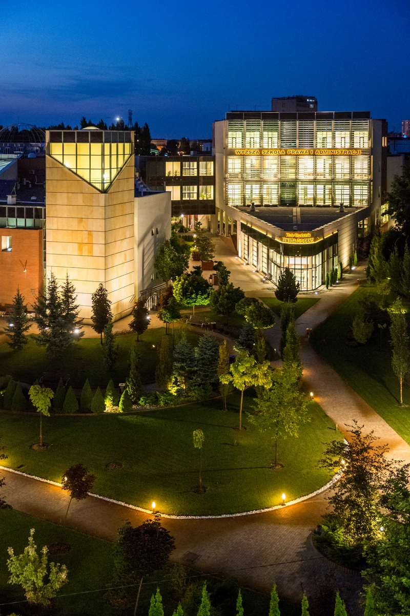 WSPiA Rzeszowska Szkoła Wyższa   29